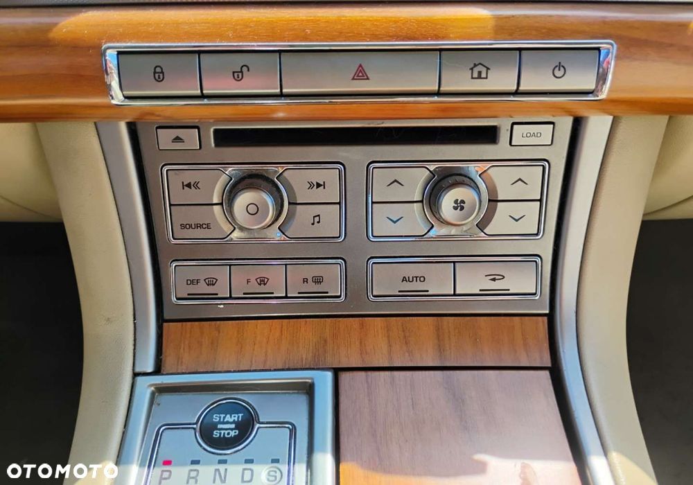 Jaguar XF - 17