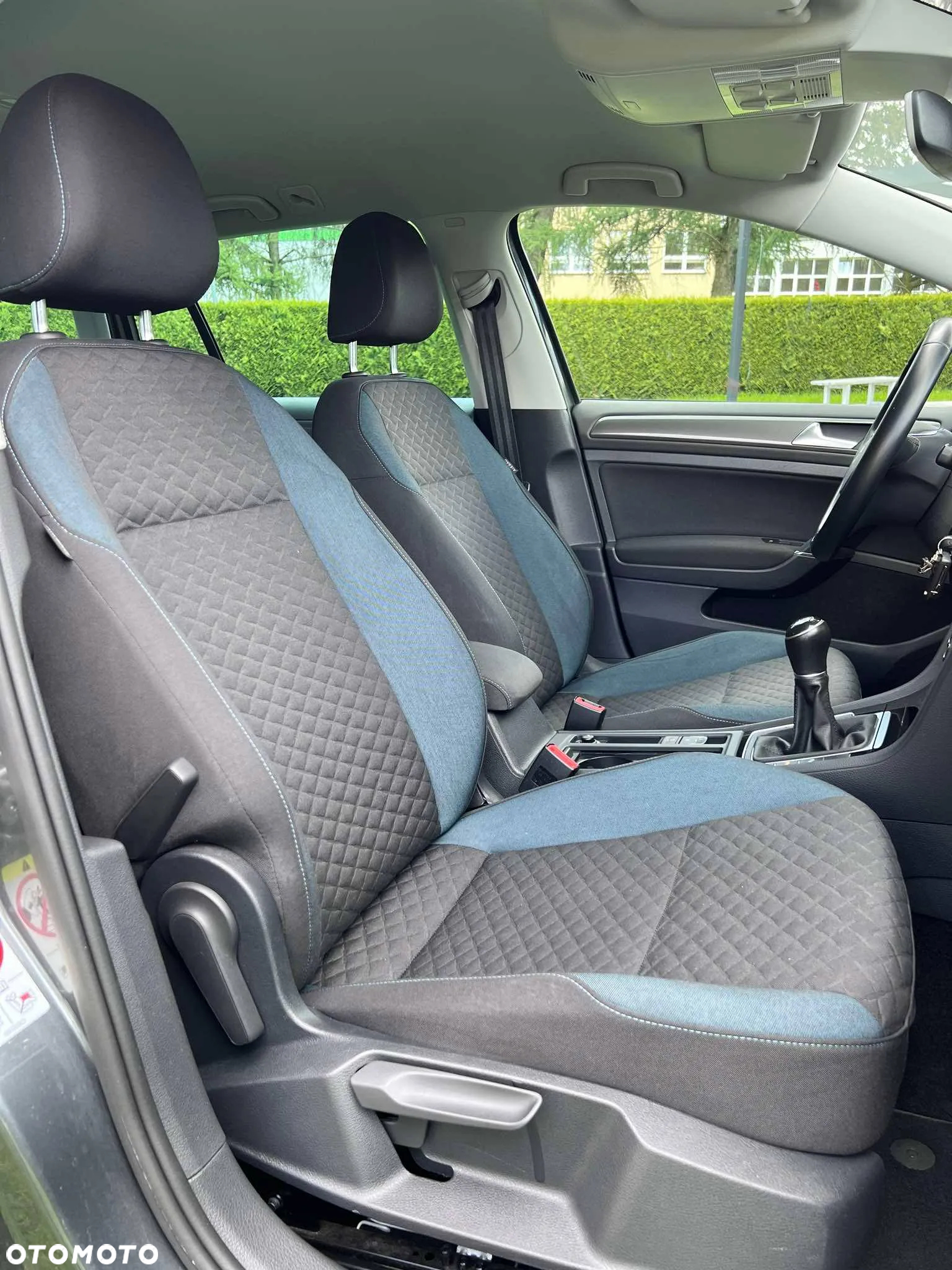 Volkswagen Golf 2.0 TDI SCR IQ.DRIVE - 14