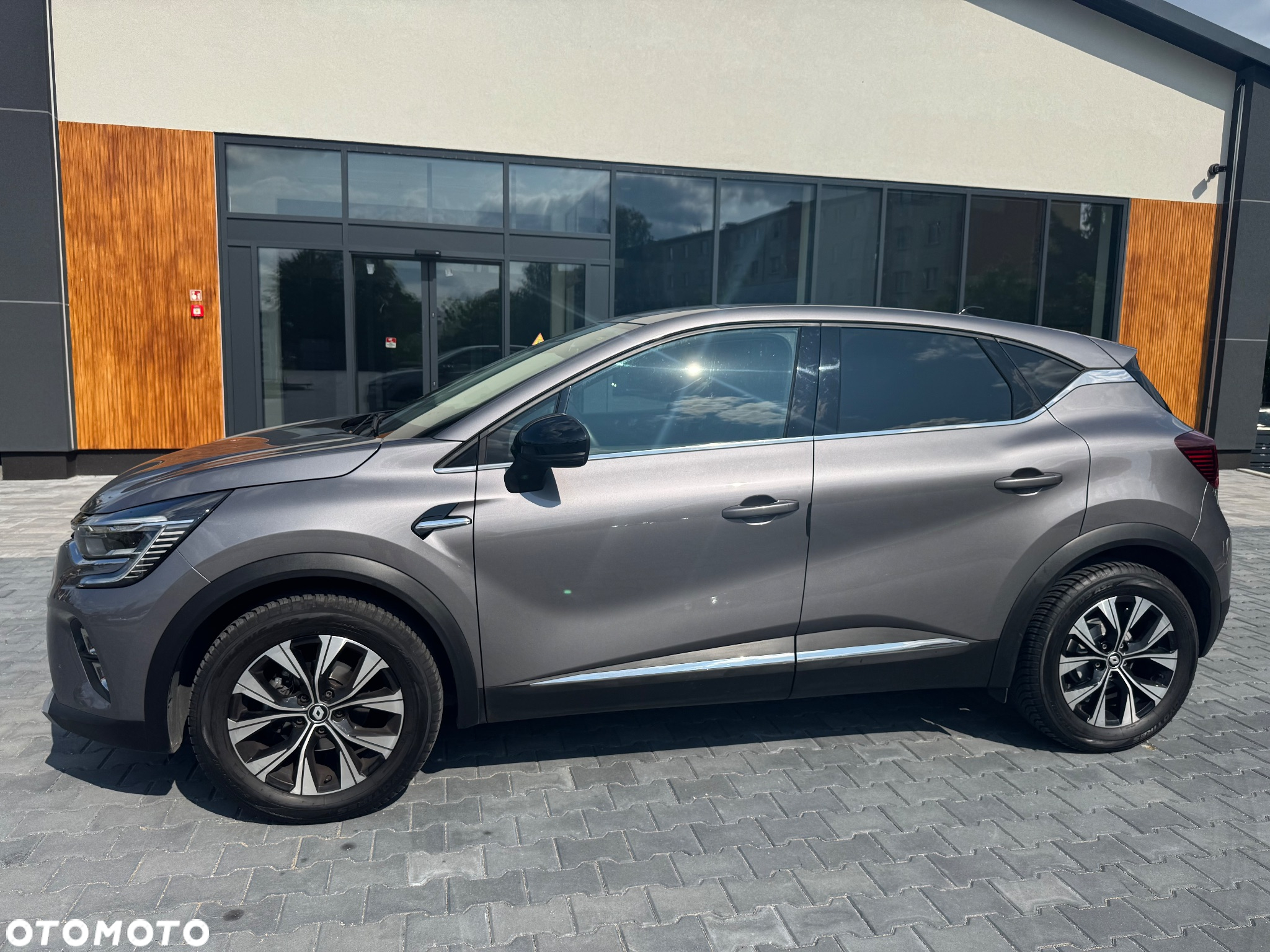 Renault Captur - 3