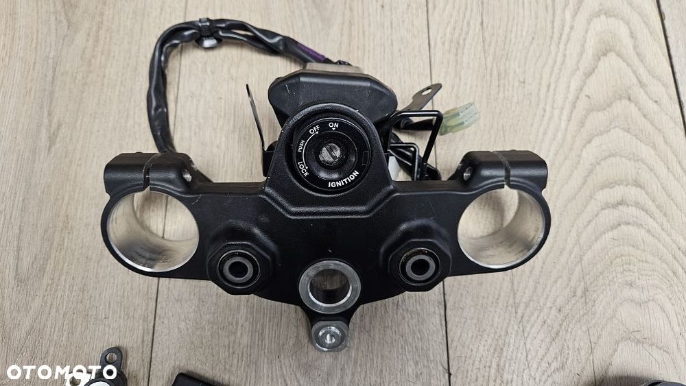 Yamaha Tenere 700 Moduł ECU BEH-8591A-01 Kluczyk Korek Półka Zamek Klucz - 9