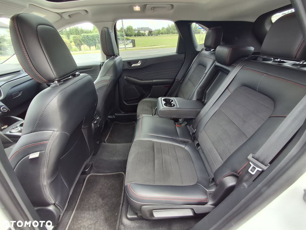 Ford Kuga - 10
