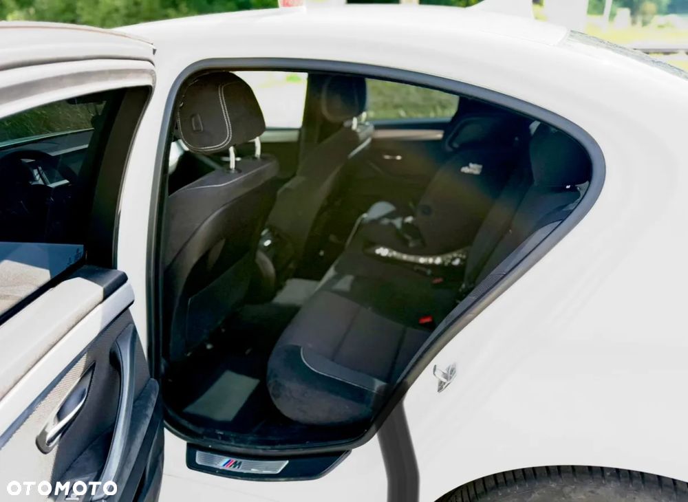 BMW Seria 5 520d M Sport - 21