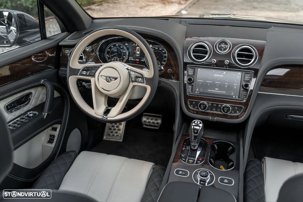 Bentley Bentayga V8 - 9