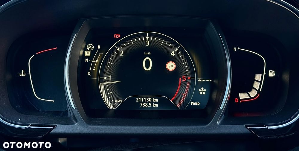 Renault Espace 1.6 dCi Energy Initiale Paris EDC 7os - 18