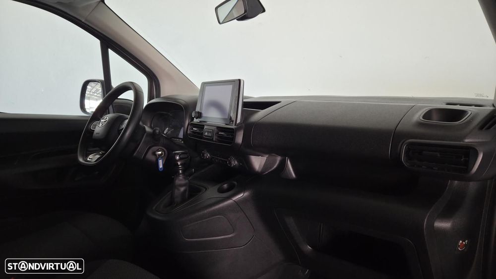 Toyota Proace City 1.5D L2 Exclusive - 12