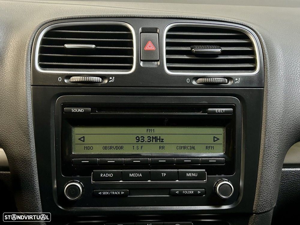 VW Golf 1.6 TDi Confortline - 15