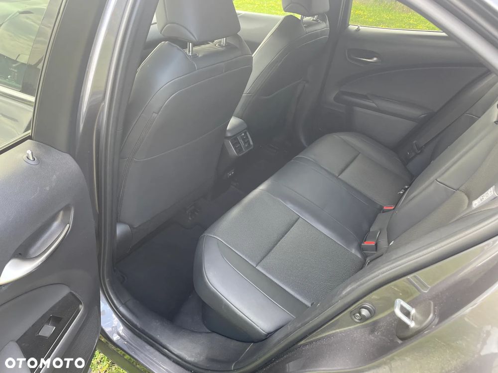 Lexus UX 250h (E-FOUR) Executive Line - 20