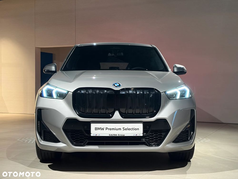 BMW iX1 xDrive30 66.5kWh M Sport - 3