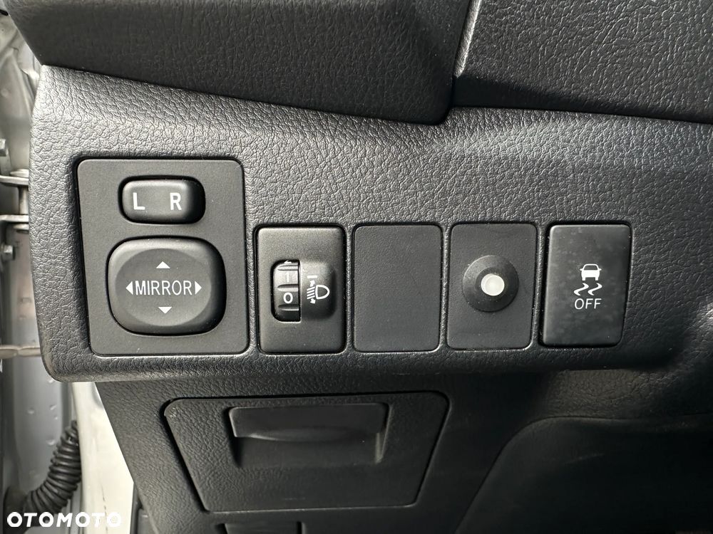 Toyota Corolla - 21
