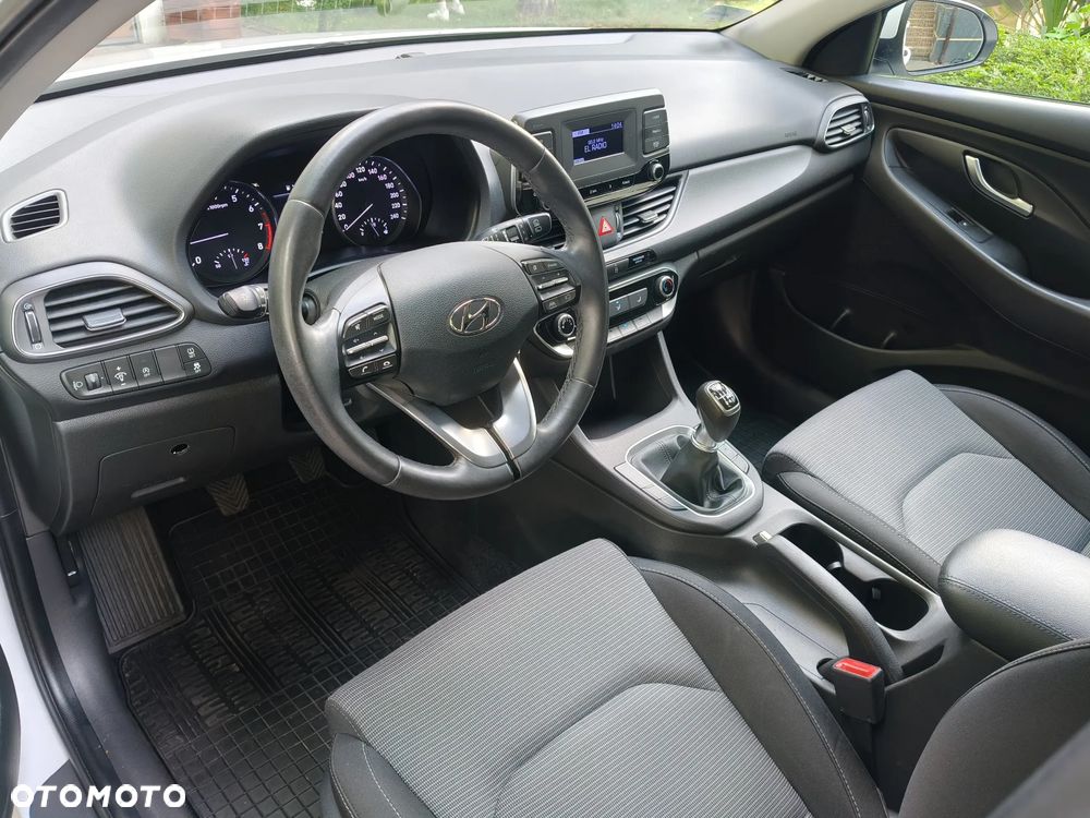 Hyundai i30 1.0 T-GDI Classic + - 14