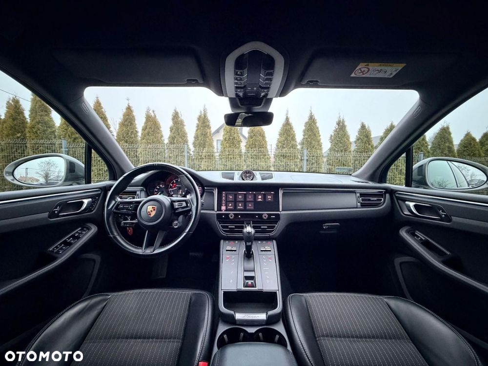 Porsche Macan - 4