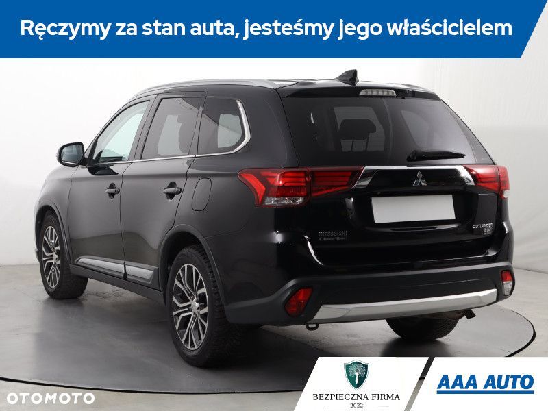 Mitsubishi Outlander - 5