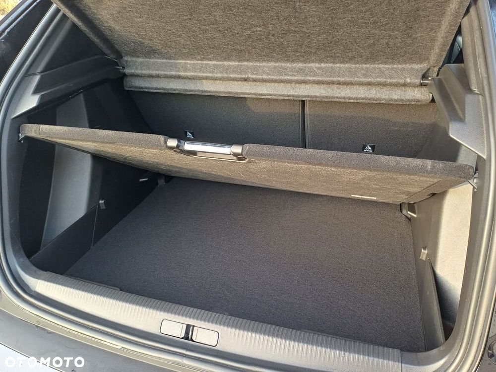 Peugeot 2008 PureTech 130 Allure S&S EAT8 - 35