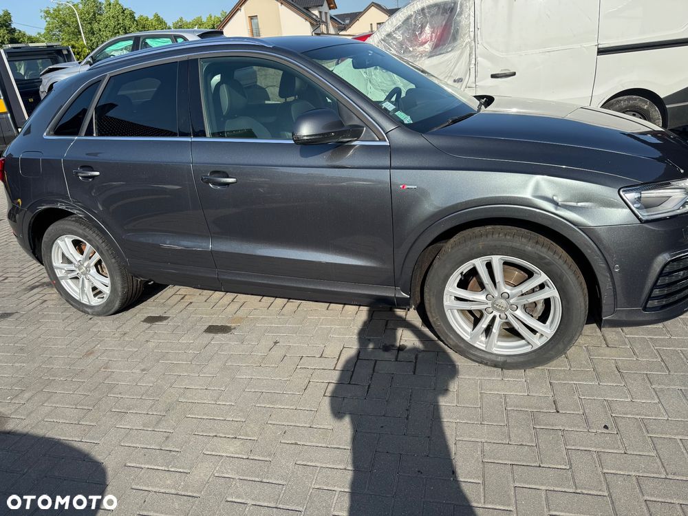 Audi Q3 2.0 TDI S tronic sport - 30