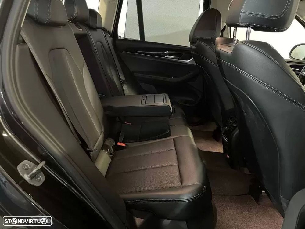 BMW X3 20 d xDrive - 16