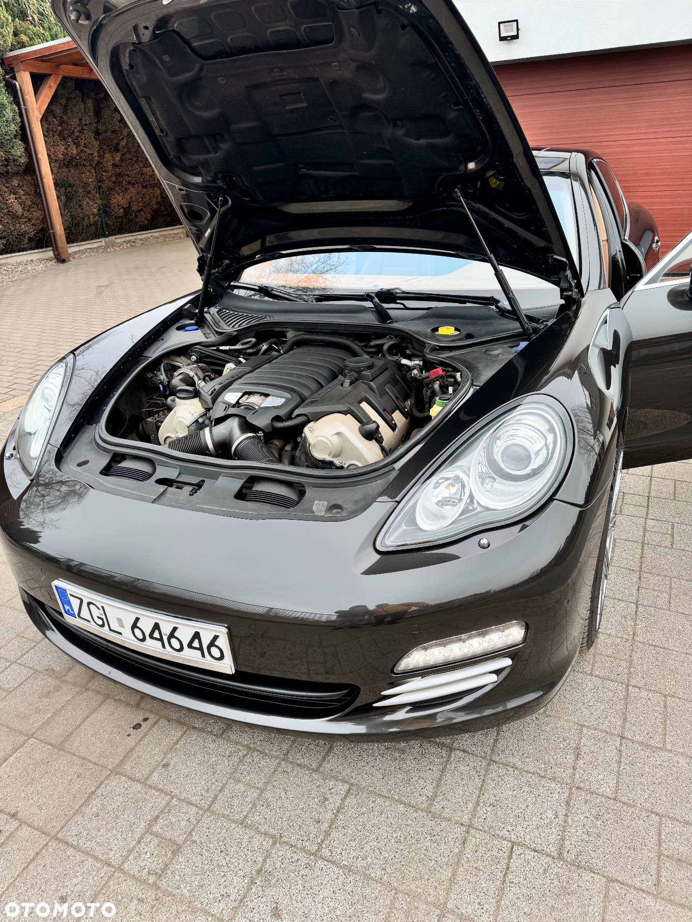 Porsche Panamera 4S - 34