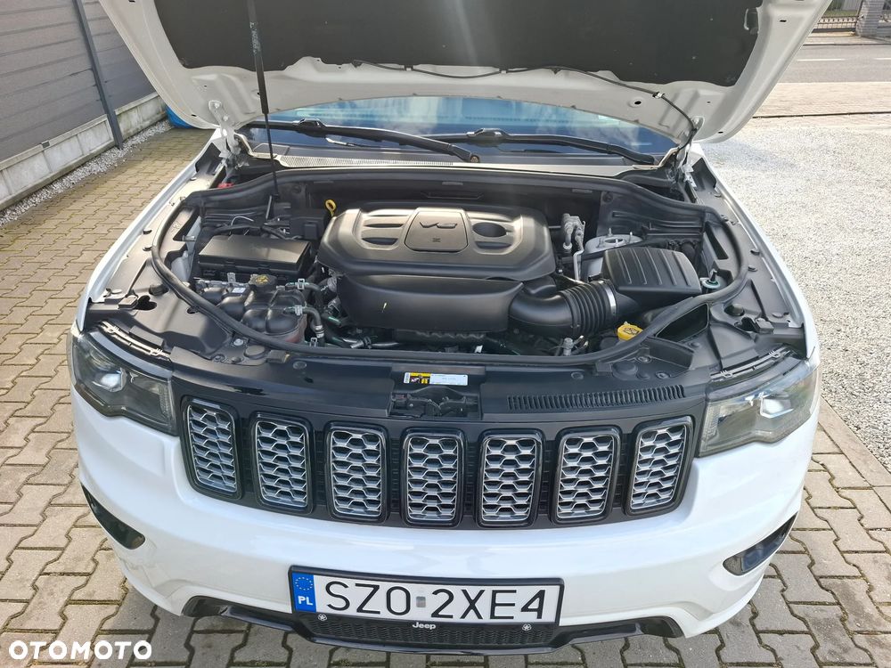 Jeep Grand Cherokee - 15