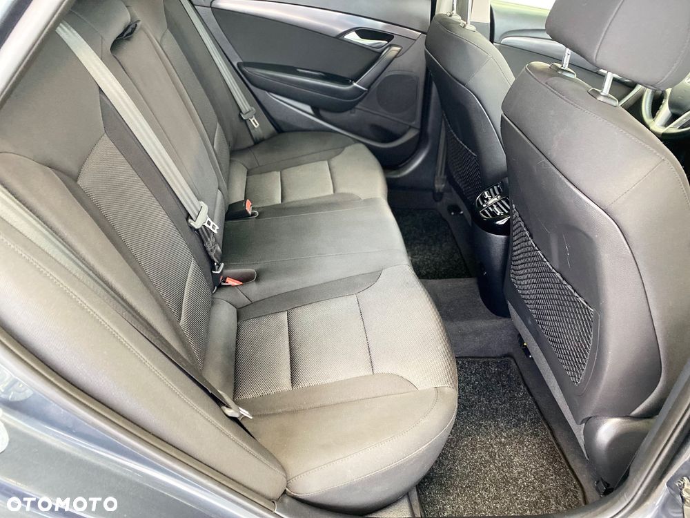 Hyundai i40 1.7 CRDi Premium DCT - 19