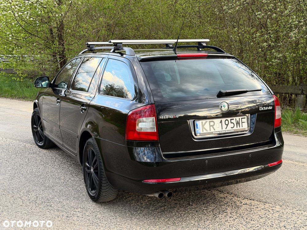 Skoda Octavia 2.0 TDI DPF 4x4 Elegance - 2