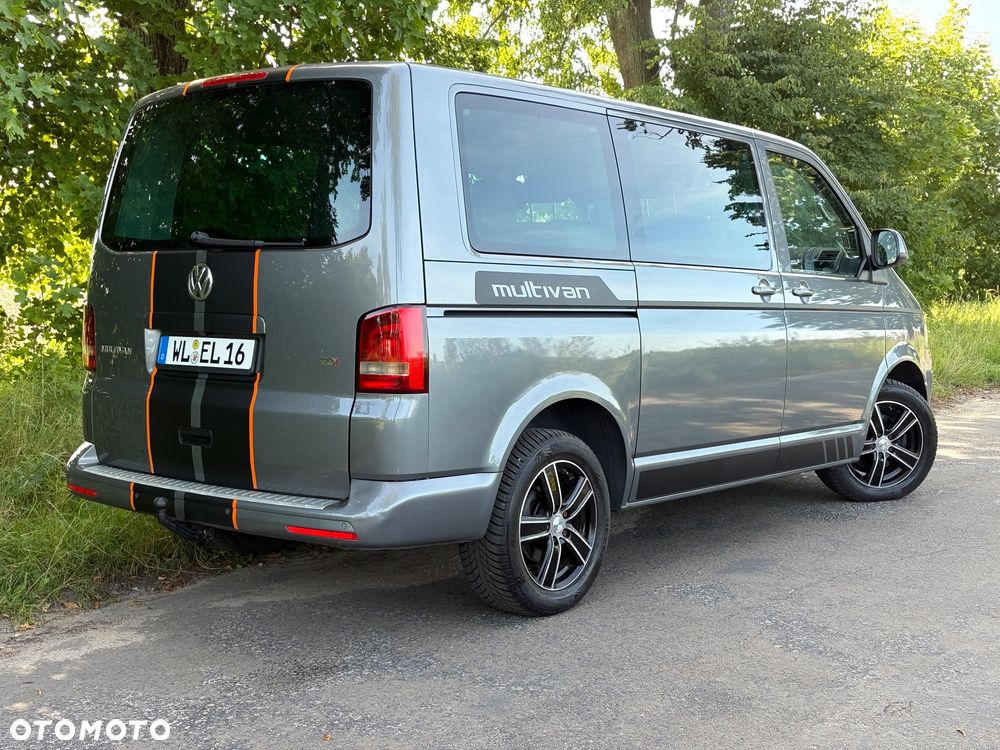 Volkswagen Multivan - 2