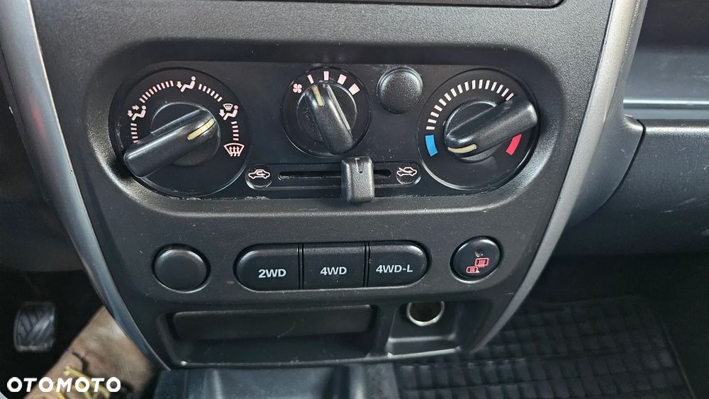 Suzuki Jimny 1.3 Club EU5 - 40