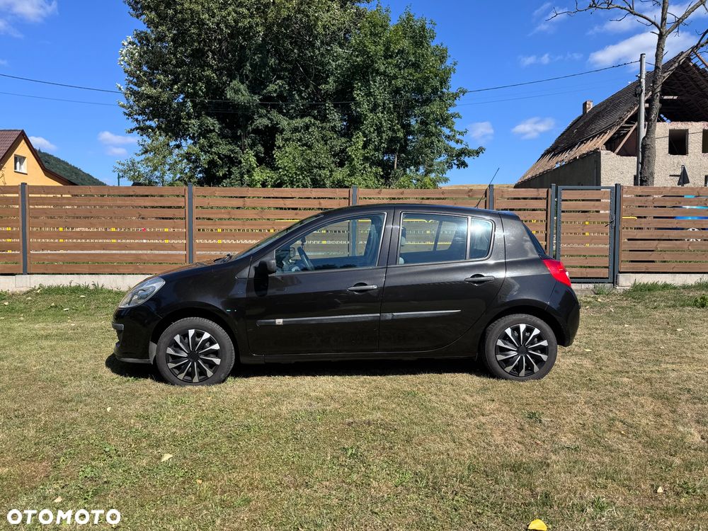 Renault Clio 1.2 16V Authentique - 1