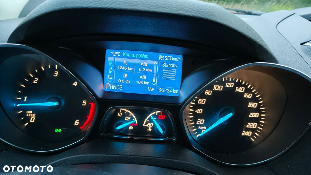 Ford Kuga 2.0 TDCi 4x4 Titanium - 10