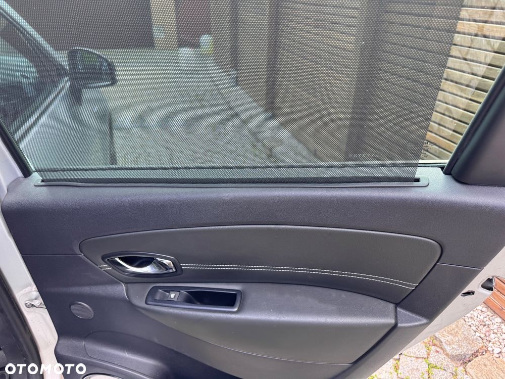Renault Scenic 1.2 TCe Energy Bose - 23