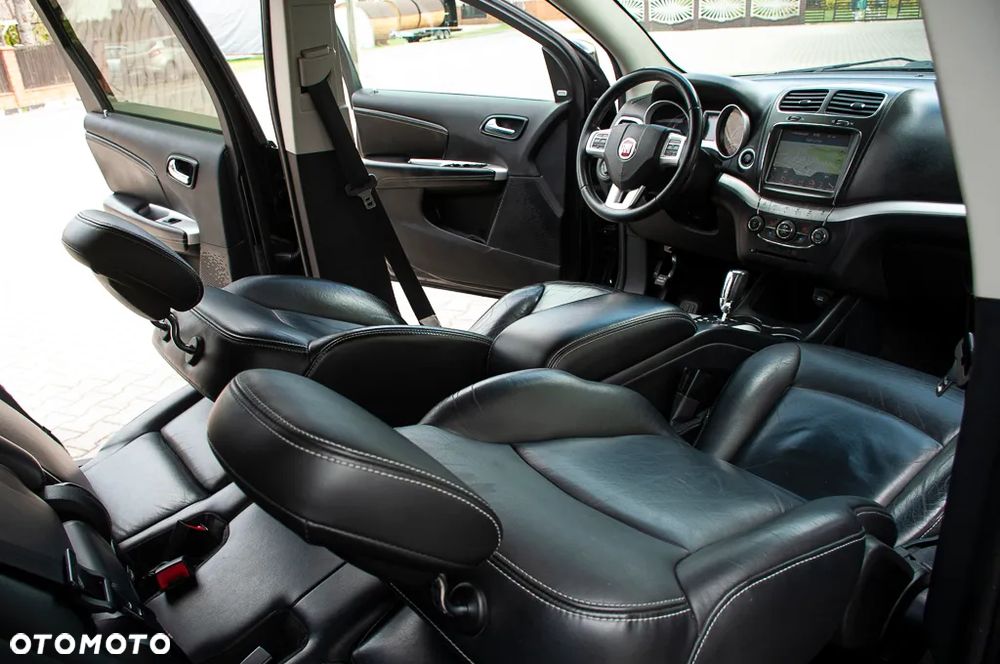 Fiat Freemont 2.0 Multijet Black Code AWD - 28