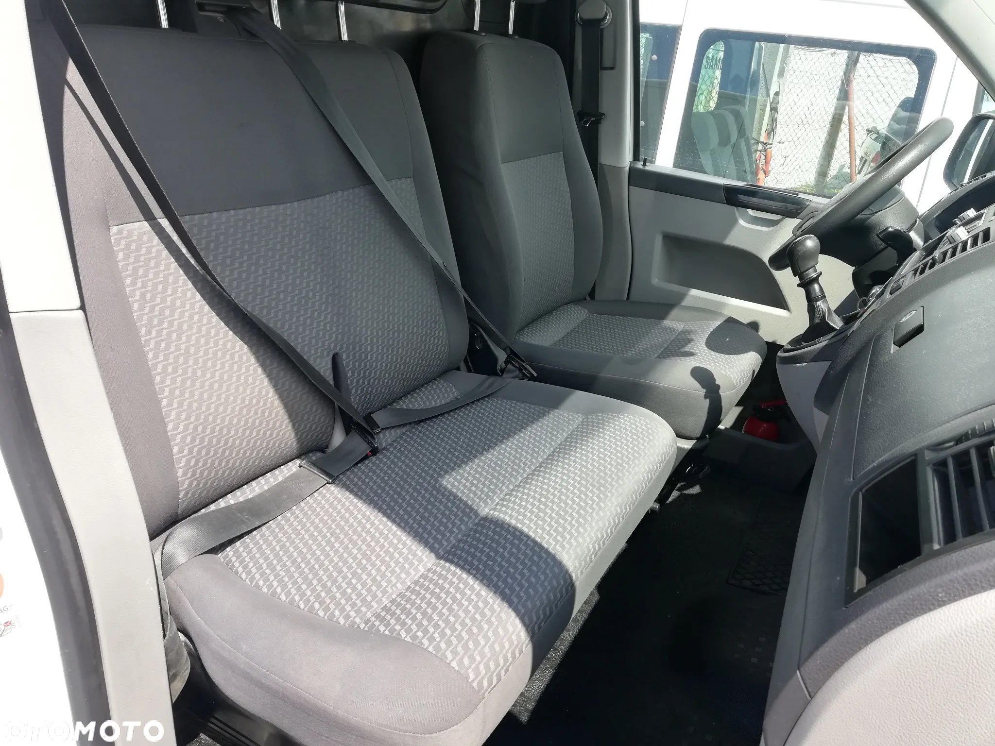 Volkswagen T5 LONG - 23