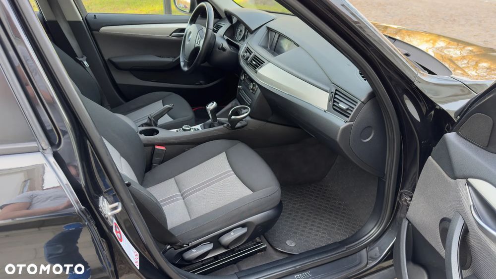 BMW X1 sDrive18d xLine - 14