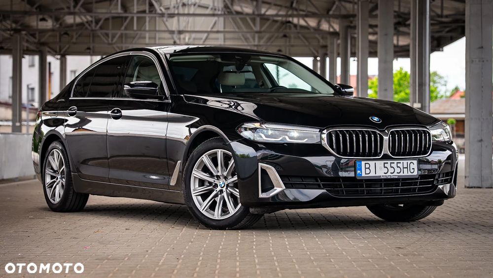 BMW Seria 5 520d xDrive Luxury Line - 2