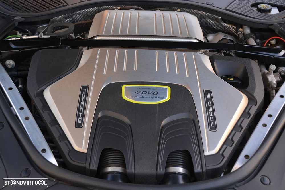 Porsche Panamera Sport Turismo Turbo S E-Hybrid - 58