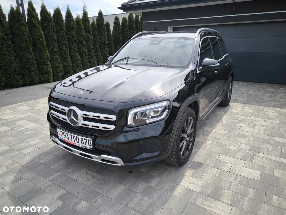 Mercedes-Benz GLB - 1