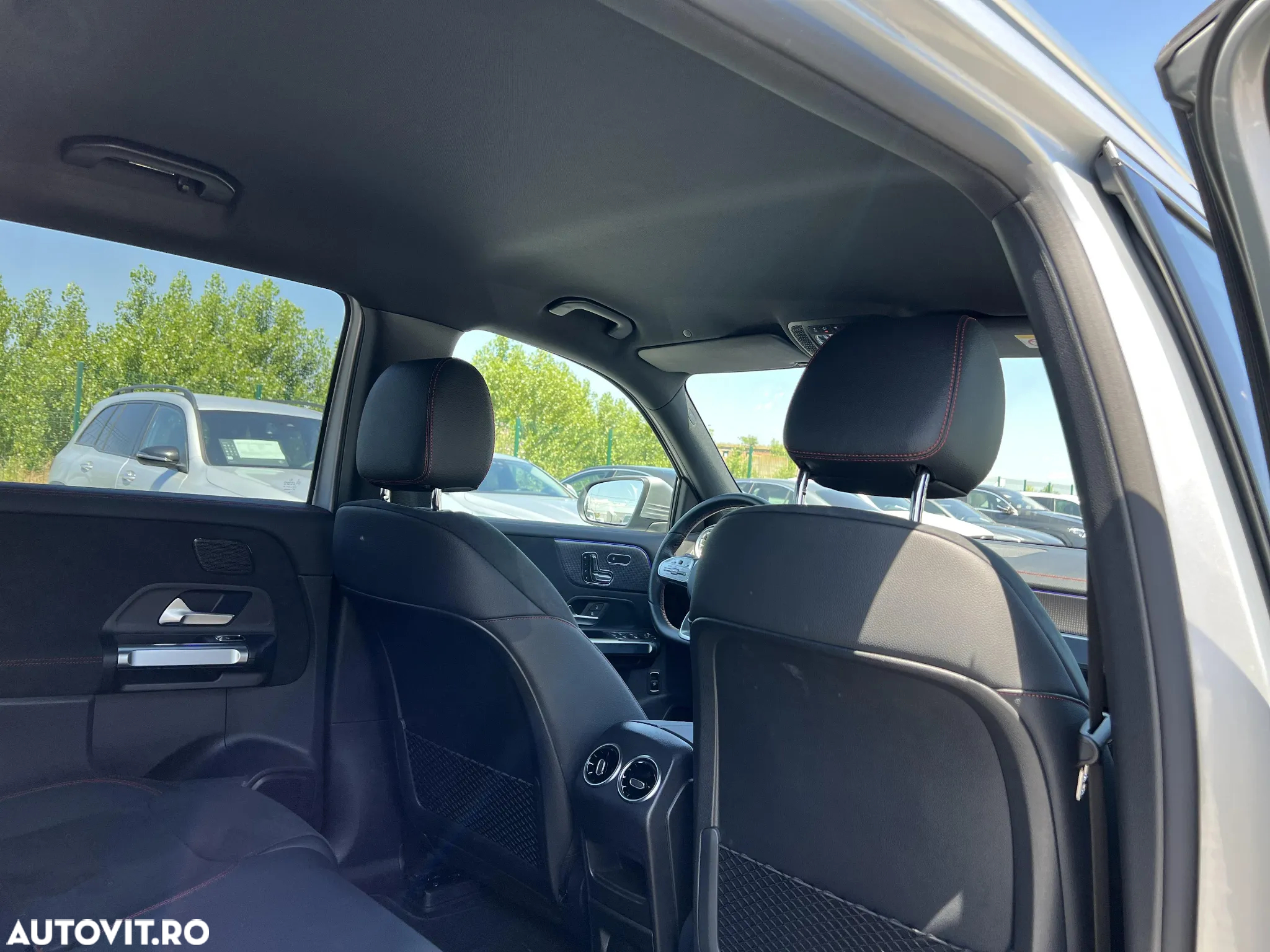 Mercedes-Benz EQB 300 4MATIC - 15