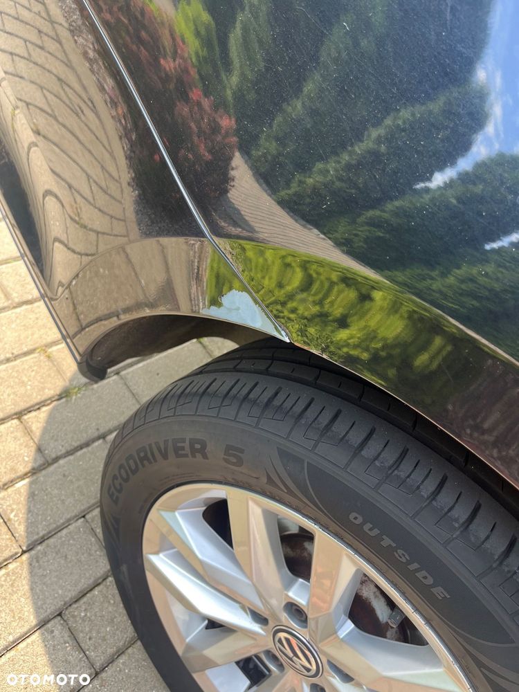 Volkswagen Passat 1.6 TDI SCR DSG - 14