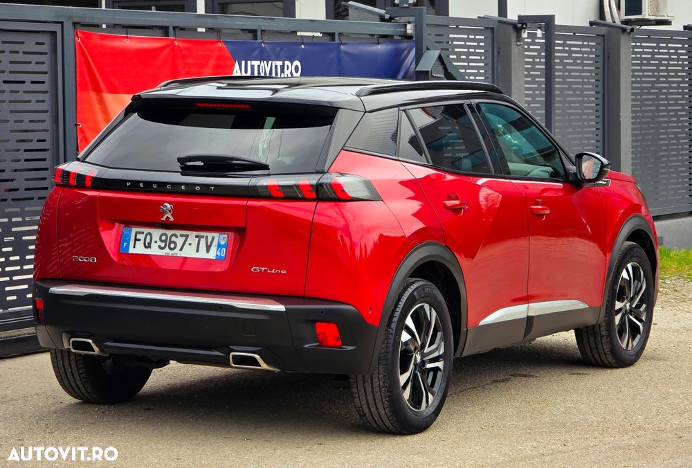 Peugeot 2008 PureTech 130 EAT8 GT - 6