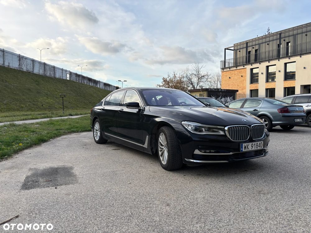 BMW Seria 7 750Li xDrive - 8