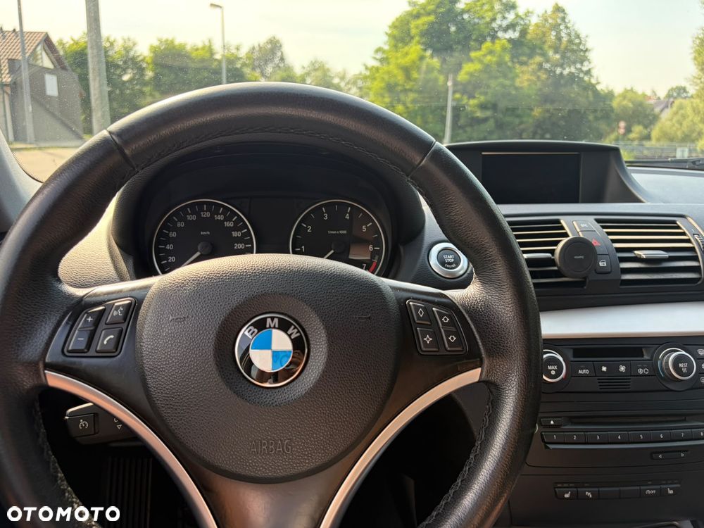 BMW Seria 1 118i - 12