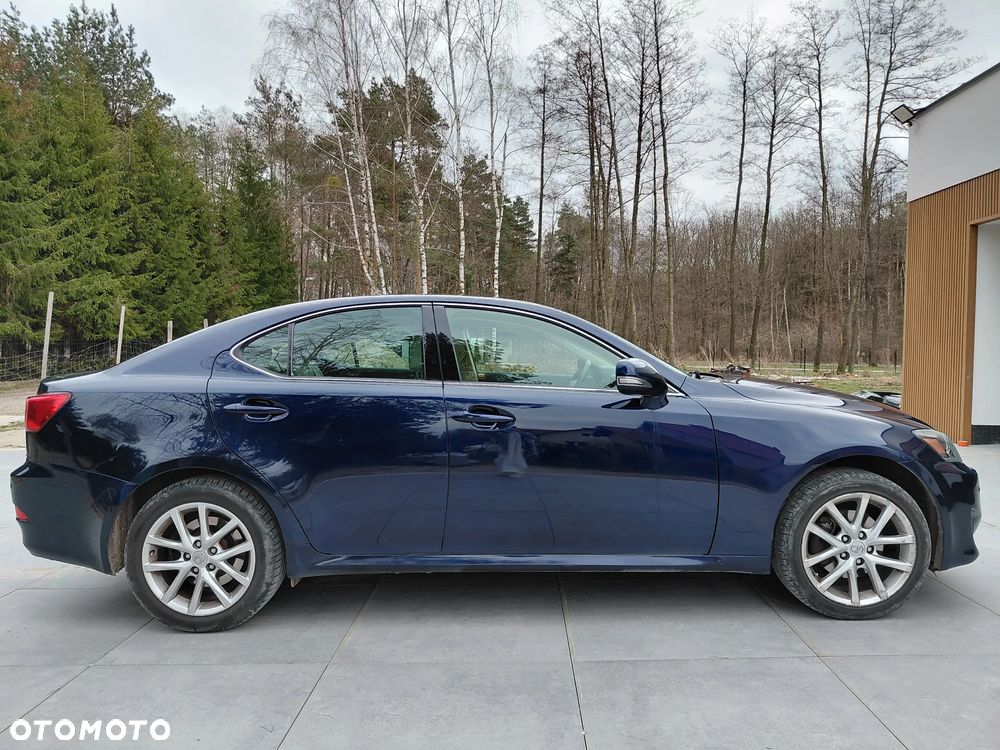 Lexus IS 200 D Prestige - 7