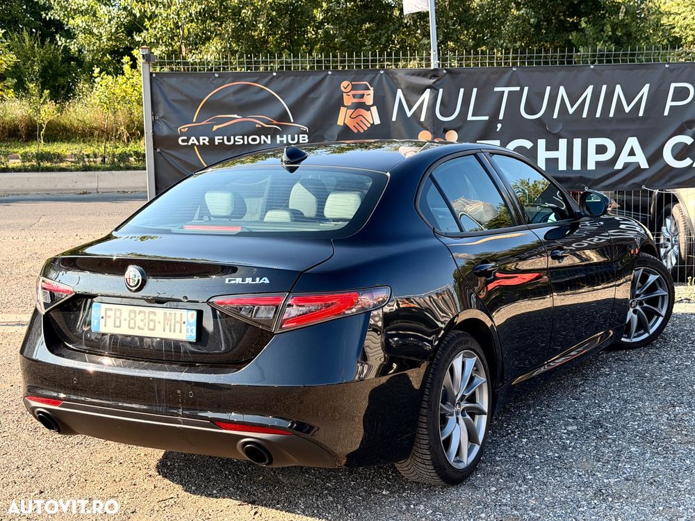 Alfa Romeo Giulia - 12