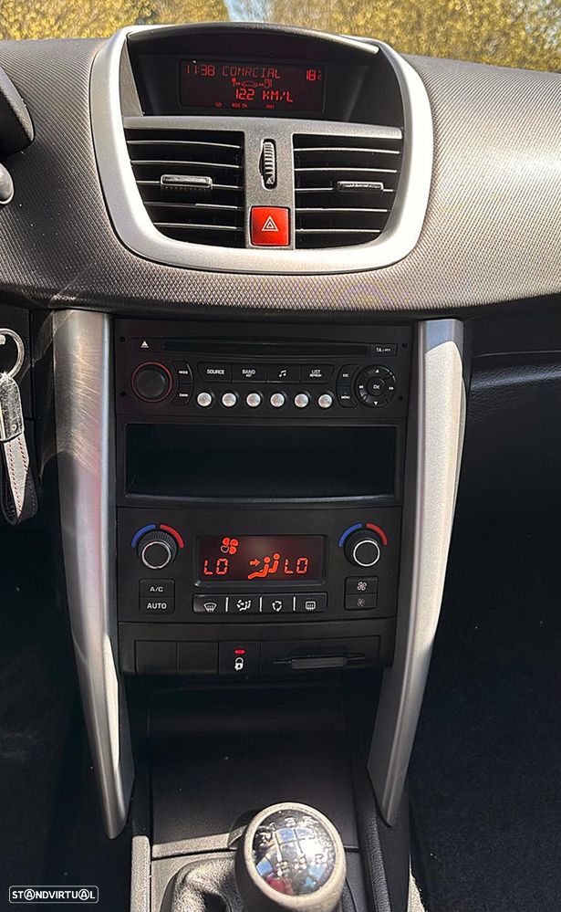 Peugeot 207 SW 1.4 Premium - 12