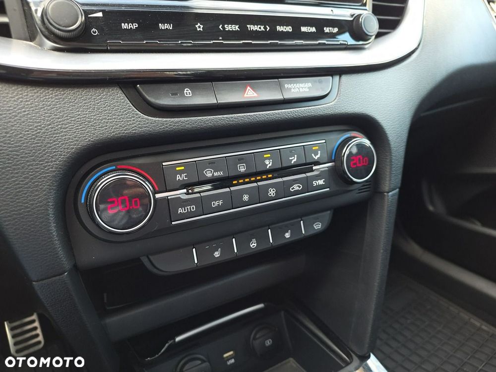 Kia Ceed 1.4 T-GDI L Business Line DCT - 15