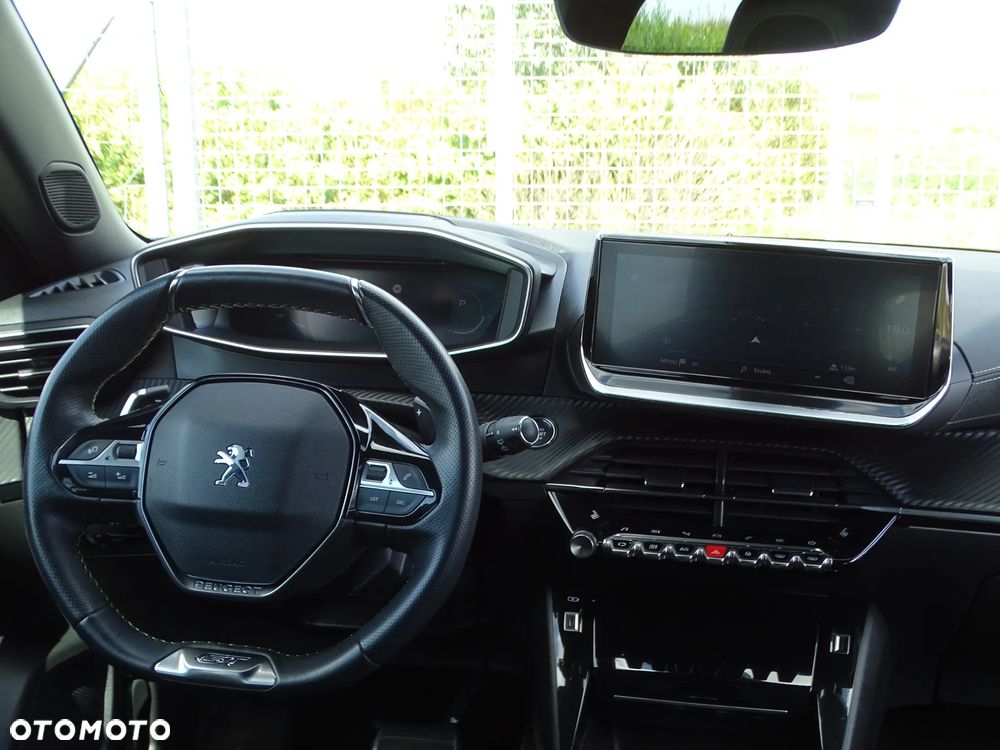 Peugeot 2008 1.2 PureTech GT Pack S&S EAT8 - 18