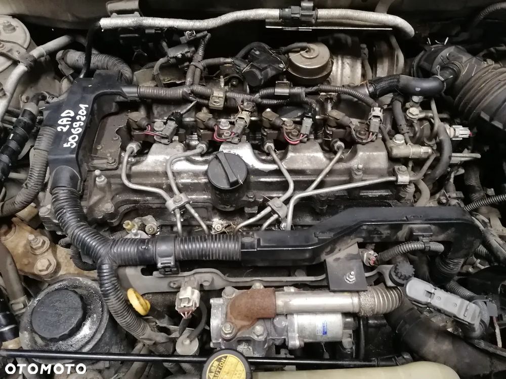 SILNIK TOYOTA  AVENSIS COROLLA RAV IV 2AD 2.2 D-CAT - 2