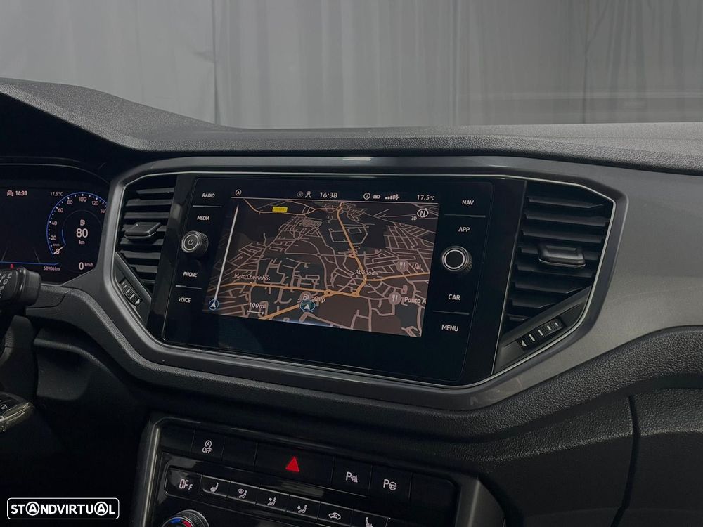 VW T-Roc 1.5 TSI Life DSG - 18