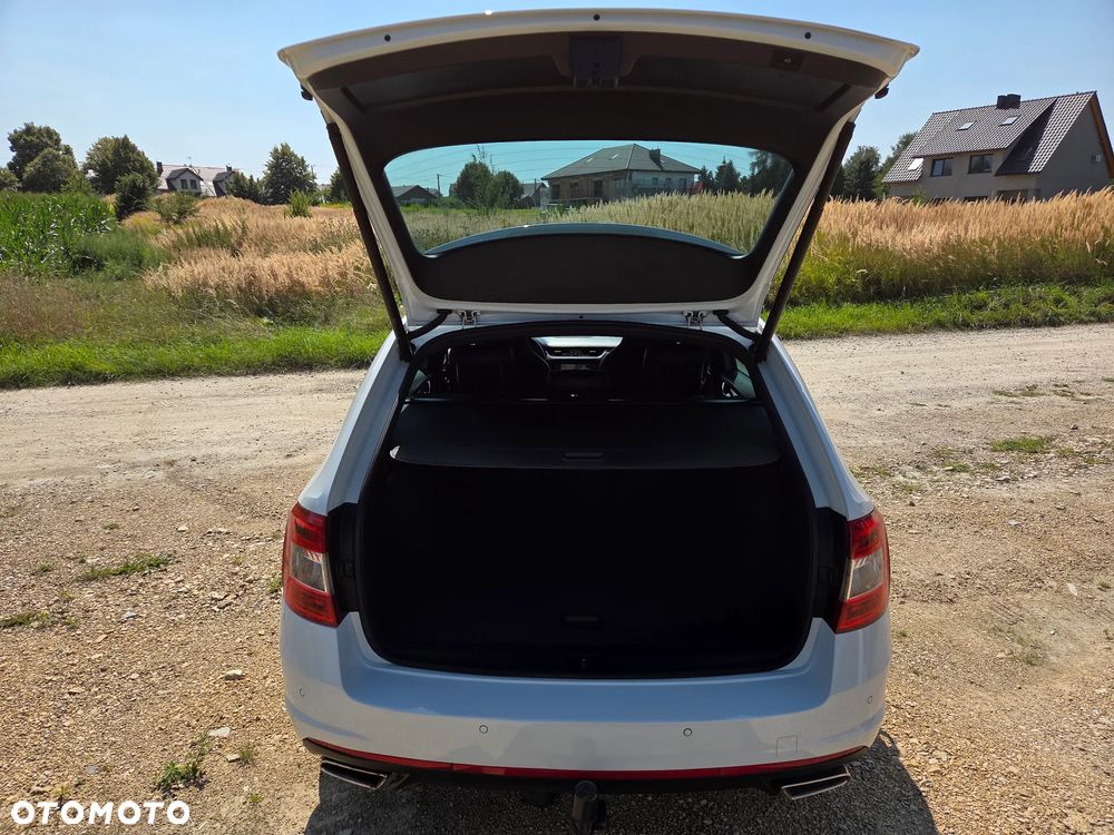 Skoda Octavia 2.0 TDI 4x4 DSG RS - 9