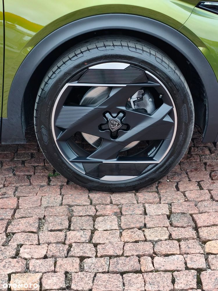 Peugeot 408 - 9