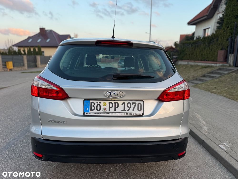Ford Focus 1.6 FF Ambiente - 11