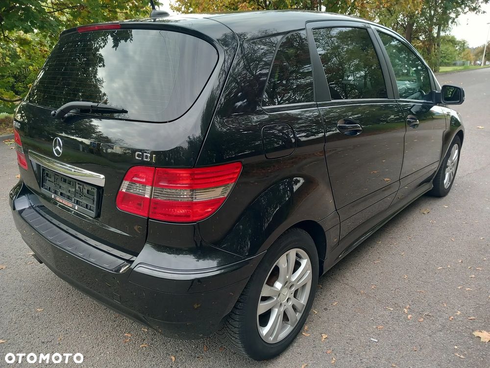 Mercedes-Benz B-Class 2009 photo 4